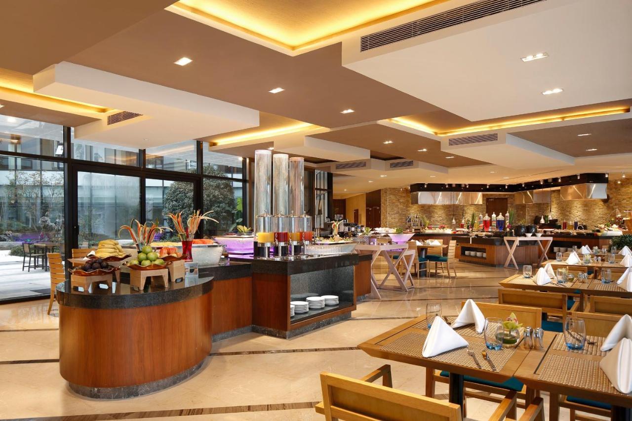 Crowne Plaza Huangshan Taiping Lake, An Ihg Hotel Экстерьер фото